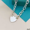Pendant Necklaces V Gold Plating Mijin T Familys New Peach Necklace Plating White Gold Love Shaped Pendant Style Simple and Personalized Small Crowd Collar DESIGNER