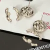 Boucles d'oreilles de créateurs de haute qualité Marque de luxe Lettre Goutte Goutte Célèbre Femmes Boucle d'oreille en cuivre Bijoux de fête de mariage Eardrop Cadeaux de Noël