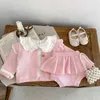 Kläder sätter Milancel Nya höstens babykläder Set Spädbarn Söt rosa stickad kärleksrock +Bloomer Toddler Outwear R231215