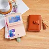 Plånböcker 2023 Summer Pure Color All-Matching Plain Short Wallet Urban Simple Stylish and Versatile Coin Purse Card Holder