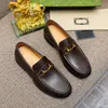 Lyxiga män loafers designers skor äkta läderbrun svart herr casual designer klänningskor slip på bröllopskor med ruta 38-46