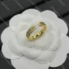 Luxe Desinger Bague De Mariage Simple Lettre Hommes Femmes Couple Bijoux De Fiançailles Tendance Plein Ciel Étoile Bague Saint Valentin Cadeau De Noël En Gros