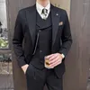 Мужские костюмы Высококачественный свадебный костюм (костюм-жилет и брюки) Банкетный деловой повседневный модный красивый стильный костюм-тройка