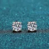 Stud Classic Silver F Color Moissanite VVS Fine Jewelry Diamond Earring med certifikat för Women GiftStud310p