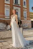2023 Bohemiska bröllopsklänningar Sexig Deep V Neck spetspärlor Satin Brudklänningar Backless Sweep Train Mermaid Wedding Dress Robe de Mariee