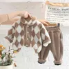 Ensembles de vêtements Garçons d'hiver Survêtements Style coréen Polaire Épaissie Parkas Manteau Vêtements d'extérieur et pantalons Tenues pour bébés Vêtements pour bébés R231215