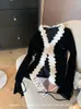 Kvinnors blusar franska elegans svarta kvinnor topp flare hylsa v-ringning koreansk kontor lady sweet utsökta vikar skjortor streetwear gothic