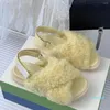 Sandały marka futra przyczynowa impreza domowa płaskie buty samice otwarte palce wiosenne kobiety przytulne panie