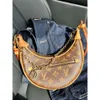 Kvällspåsar Lyxdesigners handväskor Purses Bag Brown Flower Women Tote Brand Letter Leather Shoulder Crossbody Bag Plaid 2024