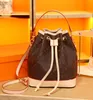 Ny Crossbody Bucket Bag Women's Mini Coin Purse Luxury High-End Liten axelväska Söt utsökt Fabrik grossist