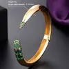 Bangle Zlxgirl Trendy Pencil Designs Bangle Cuff para Mulheres Casamento Verde Cubic Zircon Cristal CZ Dubai Gold Color Party Pulseira Bijoux 231214