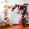 Dekoratif Çiçek Çelenkleri Özel Turuncu Burgundy Yapay Çiçek Sırası Düzenlemesi Düğün Kemeri Parti Sahne Durumu Etkinliği 277o