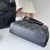 フランスのブランドクラシック女性ショルダーバッグ豪華な本革ファッション新しいダイヤモンド格子チェーンクロスボディバッグダブルレター高品質のソリッドカラーハンドバッグ