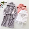 Serviettes Robes Enfants Noël cerf peignoir filles Flanelle pyjamas Bébé vêtements de nuit de dessin animé infantil robe enfants cadeau de Noël pour fille et garçon 231215