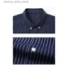 Polos Men Men długoterminowy Oxford Plaid Striped Casual Shirt Front Patch Kieszonka klatka piersiowa Zwykłe okno guzikowe grube koszule 13xl Q231215