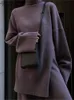 Pantaloni da donna a due pezzi Elegante maglione lavorato a maglia con collo alto e spacco laterale Maglione a maniche lunghe con gambe larghe Inverno sciolto 231214