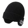 Berets Winter Men And Women Knitted Woolen Hat Fashion Outdoor Solid Color Thickened Warm Ear Protection Riding Cold Cover