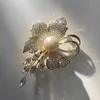 Pins Brooches SUYU Copper MicroSet Cubic Zirconia Luxury Flowers Imitation Pearl Brooch Female Suit Accessories Coat Silk Scarf Buckle 231214