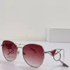 2024 Mens Fashion Brand Sunclasses with Triangle Logo Designer Mens Womens Silver Hollow Triangle Legs Gradient Red Lens UV400 Leisure Travel Sunglasses SPA57Y