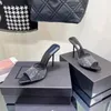 Sandali Pantofole a punta dal design cavo Sandali con tacco alto alla moda Scarpe casual da donna nere in vera pelle Décolleté con zeppa