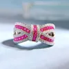 Pierścionki ślubne Spring Qiaoer luksus 925 srebrny rubinowy high węglowy diamentowy impreza weselna Pierścień Pierścień dla kobiet Prezent biżuterii 231214
