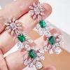 Dangle Oorbellen Mooie Hoge Kwaliteit Zilver Kleur Verbazingwekkende Glanzende Natuurlijke Groene Zirkoon Kristallen Bloem Vrouwen Luxe Sieraden