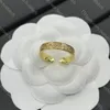 Luxe Desinger Bague De Mariage Simple Lettre Hommes Femmes Couple Bijoux De Fiançailles Tendance Plein Ciel Étoile Bague Saint Valentin Cadeau De Noël En Gros