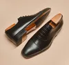 Klasik İngiliz tarzı sivri uçlu ayak deri ayakkabıları erkekler oxfords iş resmi erkekler deri ayakkabı brogue flats erkekler düğün ayakkabıları