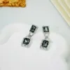 Pendientes colgantes con forma de cara cuadrada, sentido avanzado, personalidad de niña, temperamento de nicho, aguja de plata 925, prevención de alergias