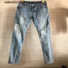 Neue 2023 Herren Jeans Hosen Waschen Zerrissene Mode Marke Detail Knie Schwarzer Buchstabe Stickerei Slim Motorrad Herren Damen Vintage Denim Jean Hosen