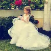 Robes de fille noir blanc manches longues robe à fleurs pour les mariages Tulle à volants dentelle enfants Pageant robes de bal filles anniversaire