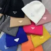 Lyx vinter kashmir stickad hatt designer beanie cap män vinter casual ull varm hatt ull designer brev p beanie cap kashmir varm hatt godis färg