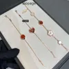 Designer New Lucky Van Quatro Folhas Trevo coração Pulseira encantos Jóias Joaninha asa perlees diamante pulm buttefly Pulseira motivos Link Chain Mulheres elegância jóias