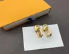 Retro Designer Button Earring Stud Letter Charm Earrings Fashion Jewelry for Women Lady Party Wedding Lovers Gift Engagement med 9986639