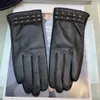 ファッションデザイナーレディースブランドVELTETER FIGHT FINGERS GLOVES FOR冬の秋のカシミアレザーミトングローブアウトドアスポーツウォームウィンターグローブクリスマスギフト