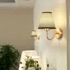 Настенный светильник, американские прикроватные современные инновационные тканевые светильники для спальни, гостиной, коридора, балкона, освещение El, светодиодные светильники