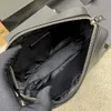 Borse a tracolla firmate da donna Borsa per fotocamera trapuntata con nappa di moda Borsa a tracolla KADAR di lusso Borsa a tracolla di alta qualità Borsa a tracolla nera in pelle Lady pochette