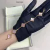 Designer Clover VAN Merk Stud Oorbellen Liefde Rood Hart Rose Gouden Oorbellen Oorbel Oorringen Ketting Armband Armbanden Sieraden 01