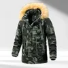 Vestes d'hiver Parkas pour hommes avec capuche en fourrure Camouflage hommes randonnée en plein air Trekking manteaux épaissir chaud 231214
