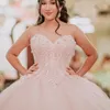 Mexikanisches rosa schulterfreies Ballkleid Quinceanera-Kleid 2024 Perlen-Spitze-Applikationen Geburtstagskleider Süßes 16-Kleid mit Schnürung