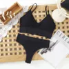 Indumenti intimi per mutandine da donna all'ingrosso di alta qualità per set di biancheria intima per reggiseno sexy in tessuto di cotone da donna