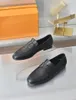 Kläddesigner kvinnors skor 100% cowhide metall spänne läder brev avslappnad sko platt mulor princetown tramp lata loafers formella skor stor storlek35-42