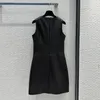 Casual Kleider Mode Chic Schwarz Schaffell Tank Kleid Frauen Oansatz Ärmellose Diamanten Knopf Taschen Gerade Echtes Leder