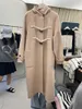 AK Light Luxury Double Sided Cashmere Coat Womens Autumn/Winter Korean Edition Hooded Cow Horn Button Design Medium Längd ull