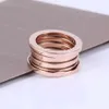 2019 Europese en Amerikaanse mode klassieke heren- en damesveerringen titanium stalen liefhebbers decoratieve sieraden221u