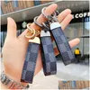 Chaveiros Lanyards Designer de Moda Chaveiro Clássico Requintado Luxo Carro Chaveiro Liga de Zinco Letra Uni Lanyard Metal Pequena Jóias Dr Dh31X