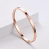 Bangle Enkele Diamanten Armband Gesp Schakelaar Eenvoudige Stijl Titanium Staal 316l Mode Galvaniseren Sieraden Voor Mannen En Vrouwen