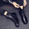 Stiefel England Stil Herrenmode Militray Schwarz Weiche Lederschuhe High Top Motorradstiefel Gentleman Hübsche kurze Botas Männlich