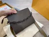 Pochette Voyage Clutch Bag مصمم نساء Coussin Crossbody Bag Fanny حقيبة حقيبة اليد حقيبة الكتف Sacoche Dhgate عبر حقيبة BODCH BACKBAG COSTMETIC BAG