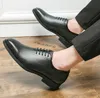 Grande taille 6-13 oxfords en cuir Chaussures pour hommes entièrement coupés de mode décontractée pointu